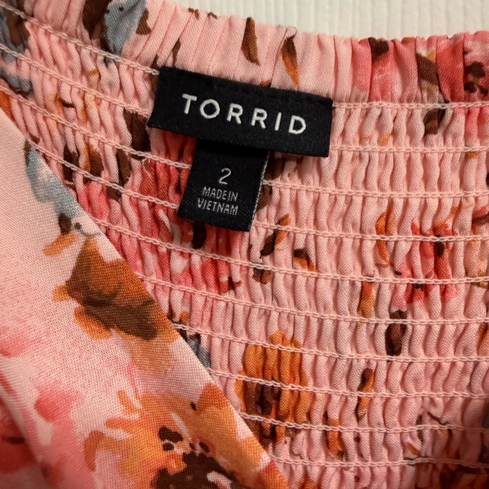 Torrid Pink Floral Maxi Dress W/Pockets Size 2 - Picture 4 of 7